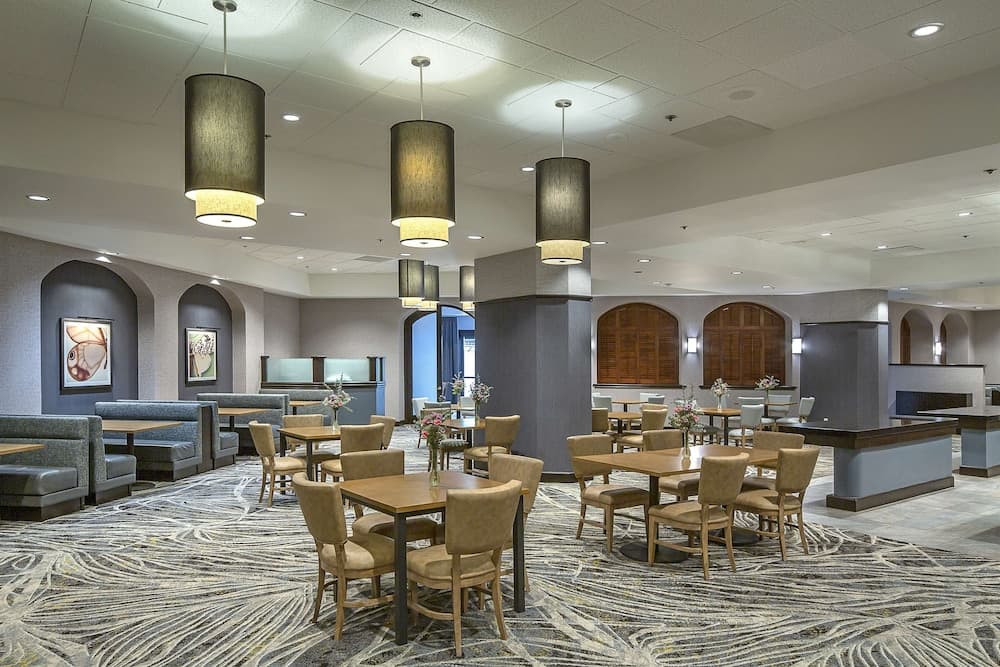 DoubleTree by Hilton Hotel Modesto gallery photo in Modesto, CA — image 34