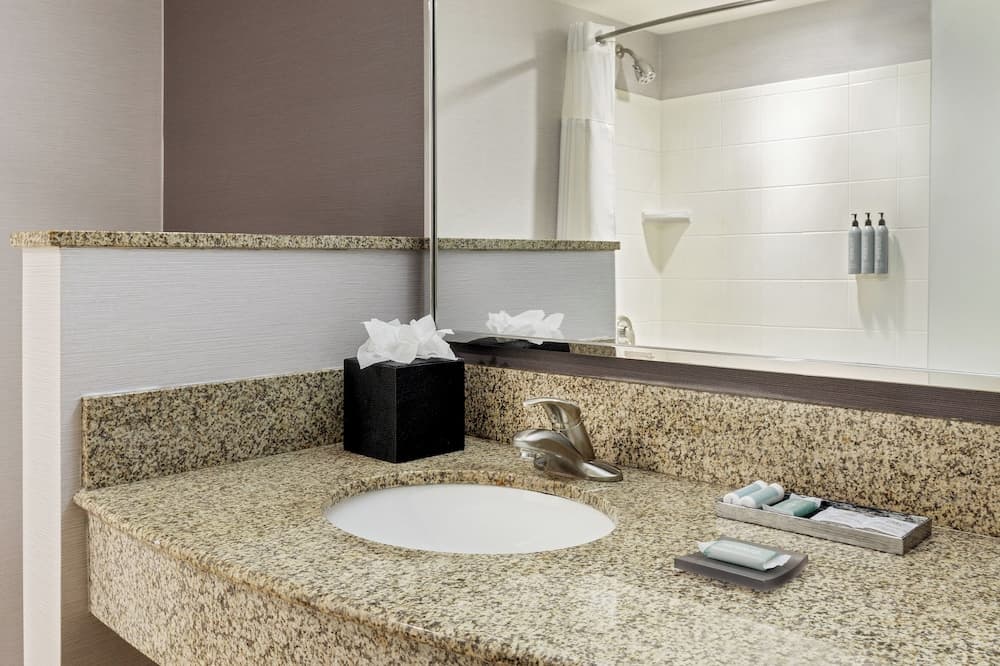 Courtyard by Marriott Hadley Amherst gallery photo in Hadley — image 30