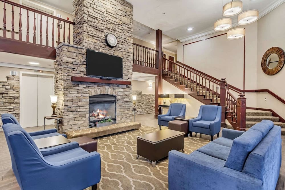 Comfort Inn Murray - Salt Lake City South interior in Murray, UT — gallery photo 2