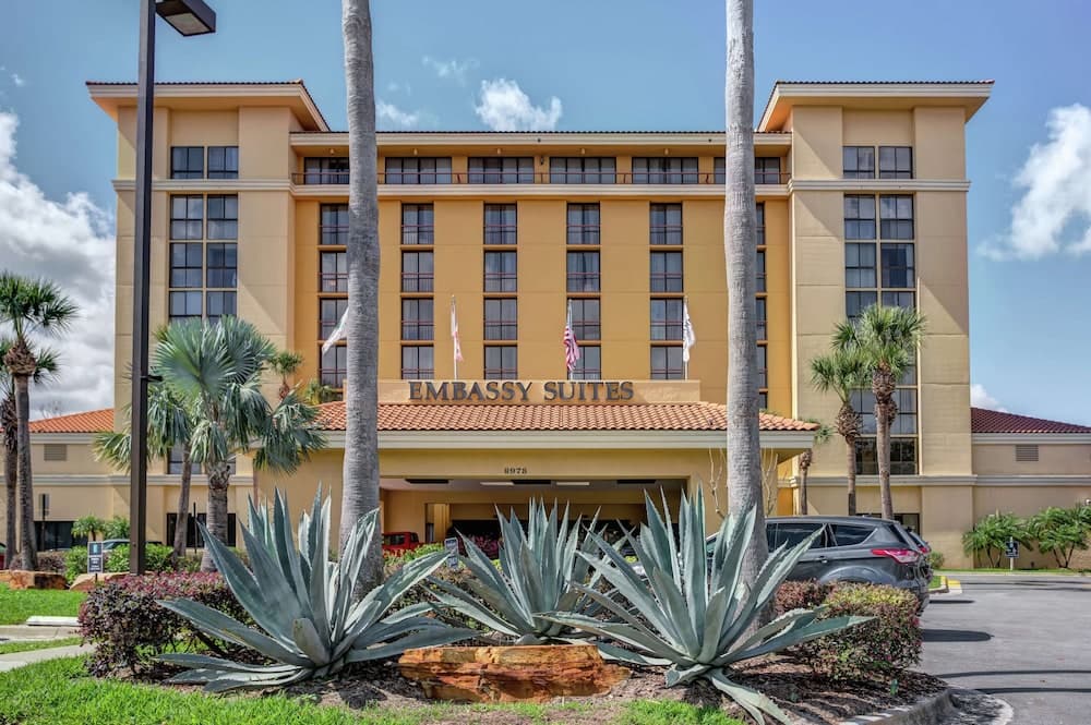 Embassy Suites by Hilton Orlando International Dr Conv Ctr exterior or lobby in Orlando, FL — main listing photo