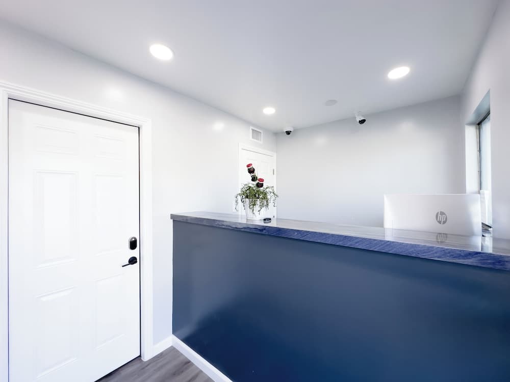 Rosemead Motel interior in Rosemead, CA — gallery photo 2
