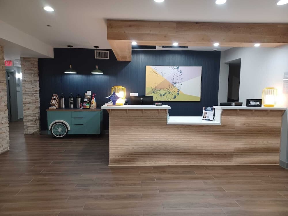 Spark by Hilton Redlands — hotel in Redlands, California