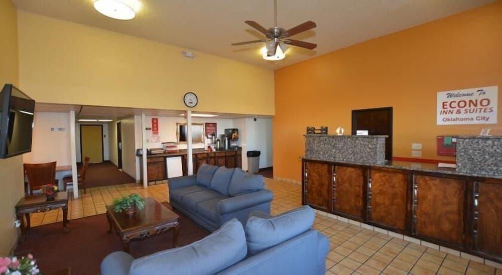 Econo Inn and Suites property views in Oklahoma City, OK — gallery photo 3