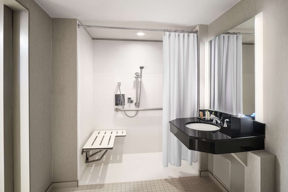 Hilton Richardson Dallas interior in Richardson, TX — gallery photo 2