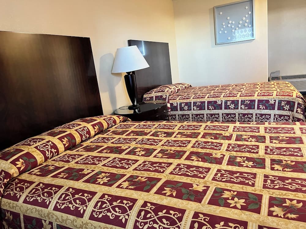 Curry’s Motel by OYO Saginaw MI gallery photo in Saginaw, MI — image 15