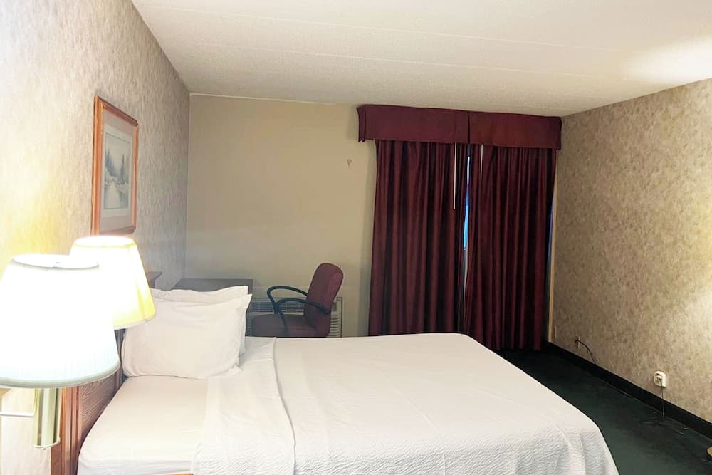 Blue Way Inn & Suites La Crosse gallery photo in La Crosse, WI — image 15