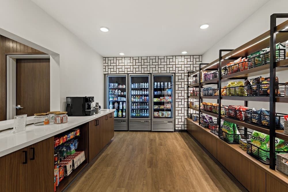 Everhome Suites Brownsville gallery photo in Brownsville, TX — image 50
