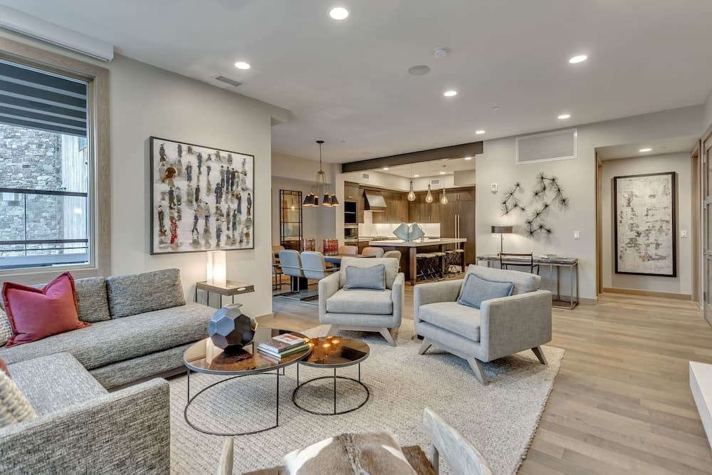 Premium Three Bedroom Suite 3 Apartment Hotel by RedAwning property views in Park City, UT — gallery photo 3