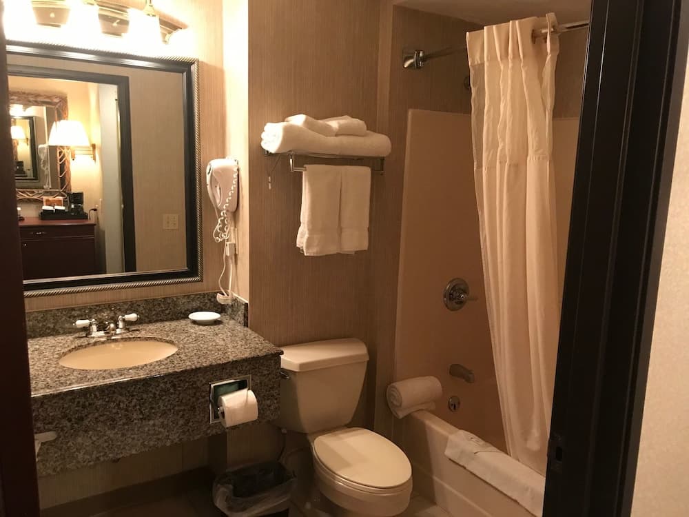 The Marx Hotel interior in Oneonta, NY — gallery photo 2