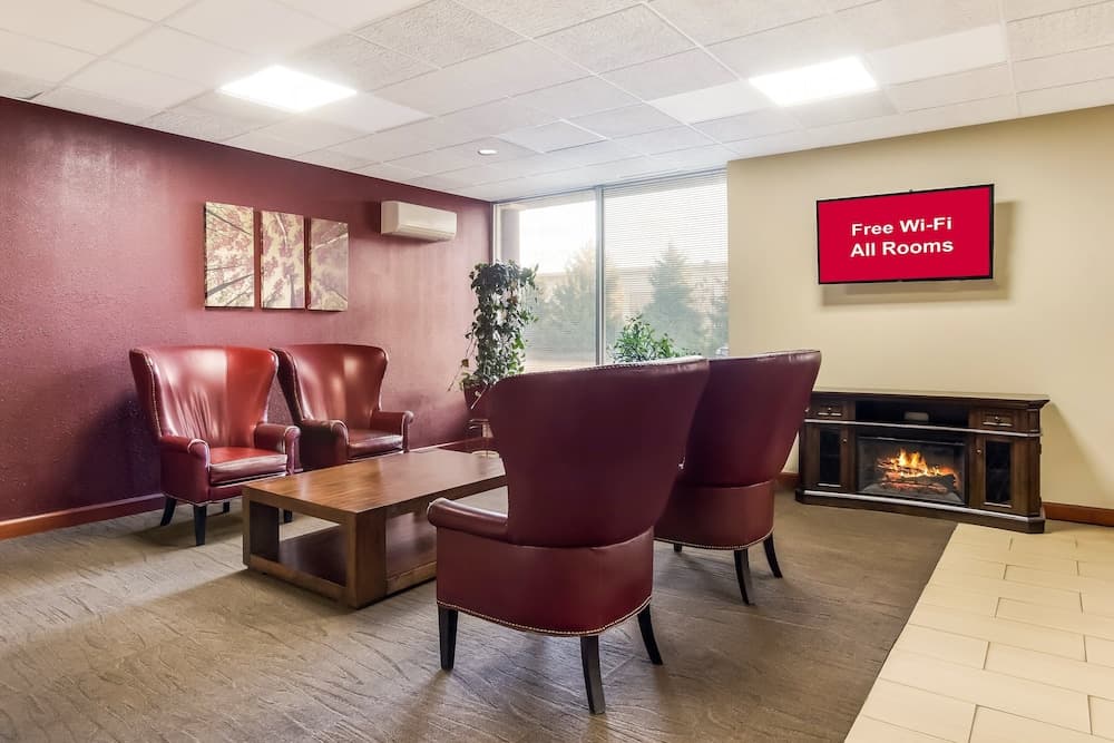 Red Roof Inn Winchester - Lexington East interior in Winchester, KY — gallery photo 2