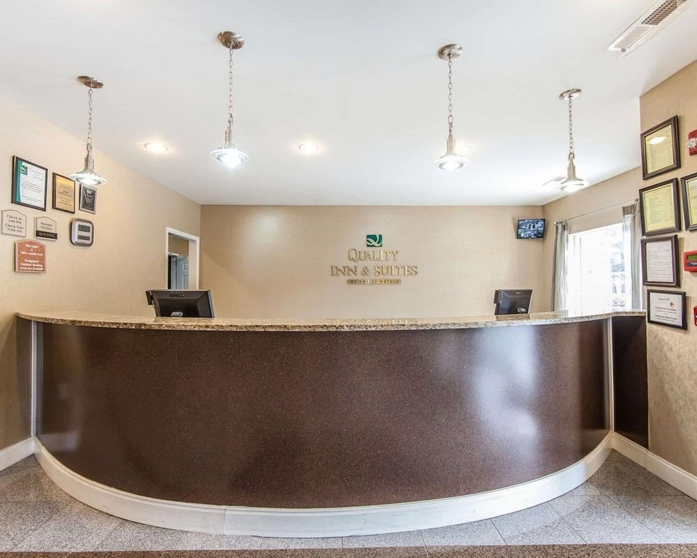 Quality Inn & Suites Bremen interior in Bremen, GA — gallery photo 2