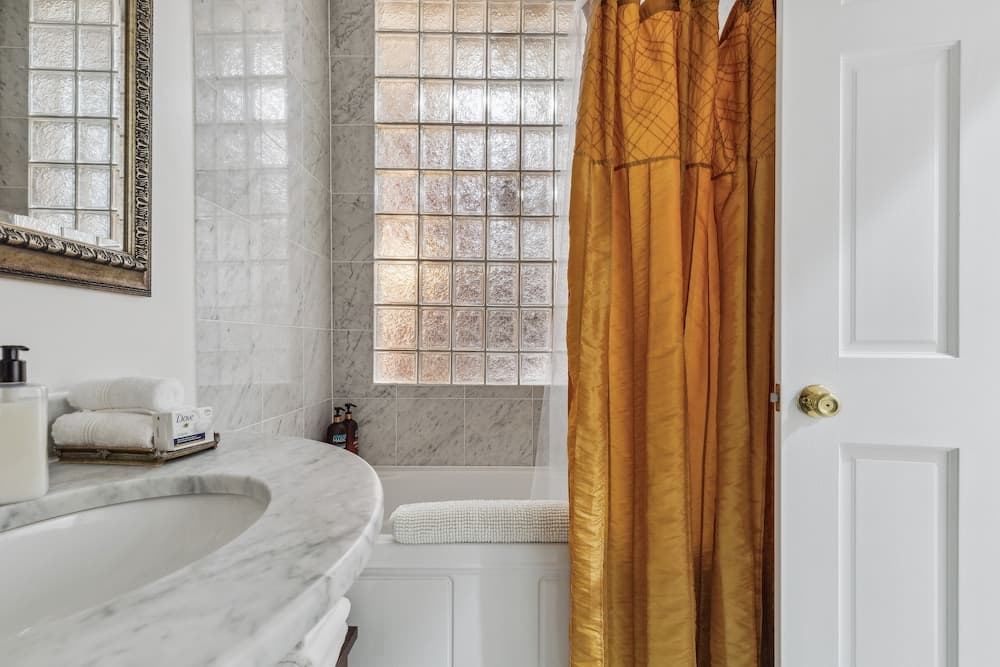 The Columbia Inn at Peralynna Manor gallery photo in Columbia, MD — image 67