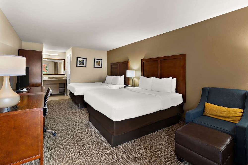 Comfort Inn & Suites Sequoia/Kings Canyon gallery photo in Three Rivers, CA — image 14