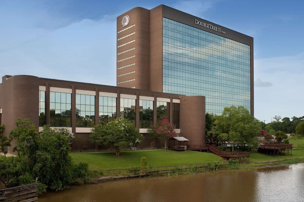 DoubleTree by Hilton Hotel Lafayette gallery photo in Lafayette, LA — image 27