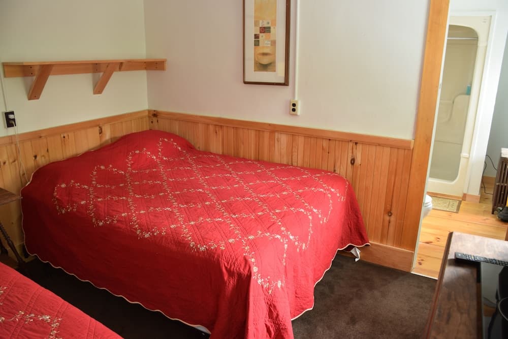 The Baseball Hotel gallery photo in Richfield Springs, NY — image 156