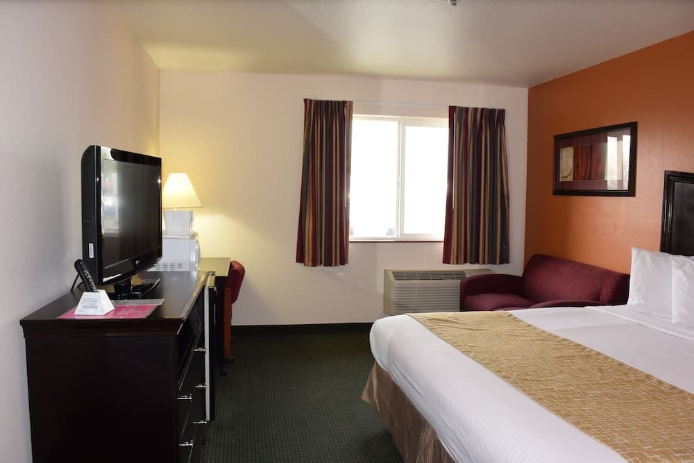 Travelodge Suites by Wyndham Newberg gallery photo in Newberg, OR — image 36