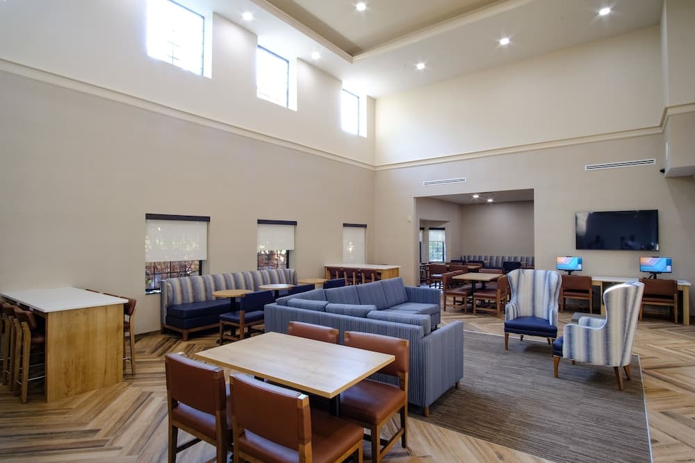 Staybridge Suites Quantico-Stafford by IHG interior in Stafford, VA — gallery photo 2