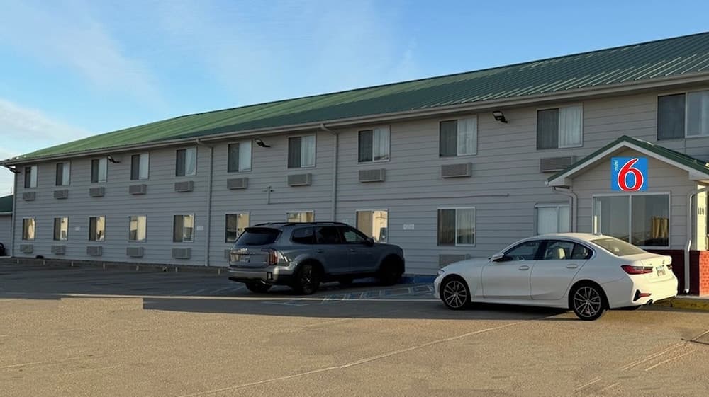 Motel 6 North Sioux City, SD – I-29 North — hotel in North Sioux City, South Dakota