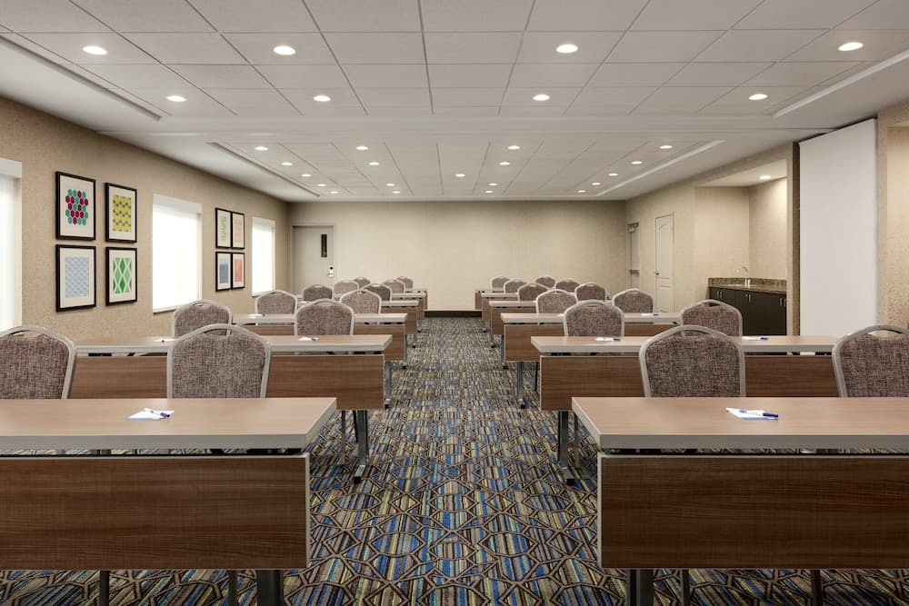 Holiday Inn Express Hotel & Suites Merced by IHG gallery photo in Merced, CA — image 39