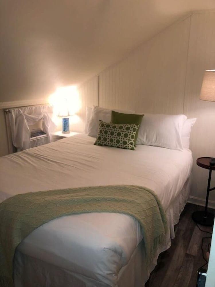 Ocean Glass Inn gallery photo in Rehoboth Beach, DE — image 25