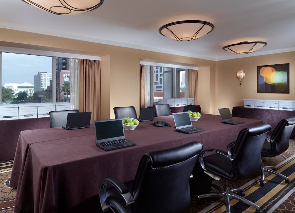 Omni Los Angeles Hotel gallery photo in Los Angeles, CA — image 95