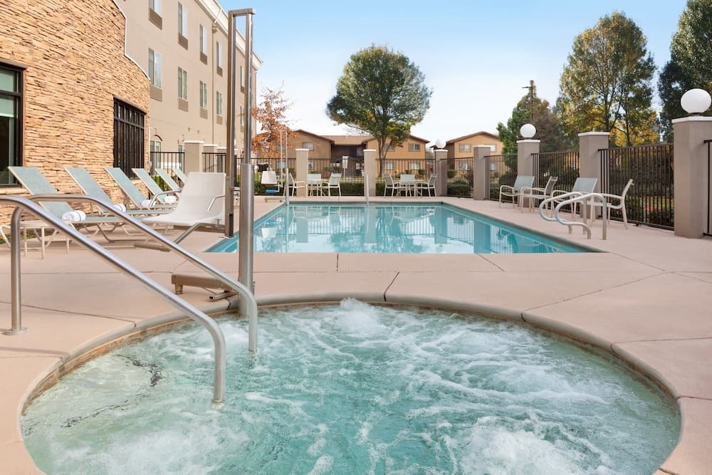 Holiday Inn Express Hotel & Suites Merced by IHG gallery photo in Merced, CA — image 42