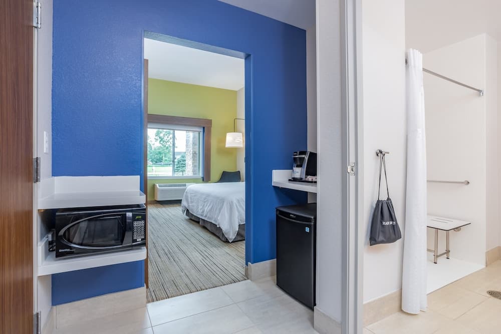 Holiday Inn Express & Suites Elkhart North by IHG gallery photo in Elkhart, IN — image 5
