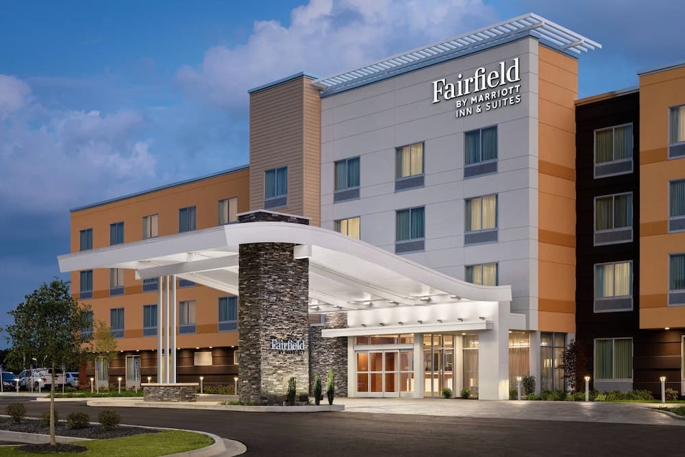 Fairfield by Marriott Inn & Suites Phoenix West Chandler featured exterior or lobby in Phoenix, AZ — similar hotel
