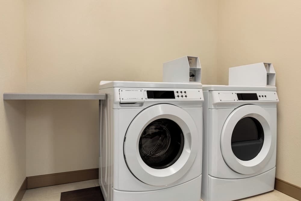 Holiday Inn Express & Suites Hayward - Castro Valley by IHG gallery photo in Hayward, CA — image 23
