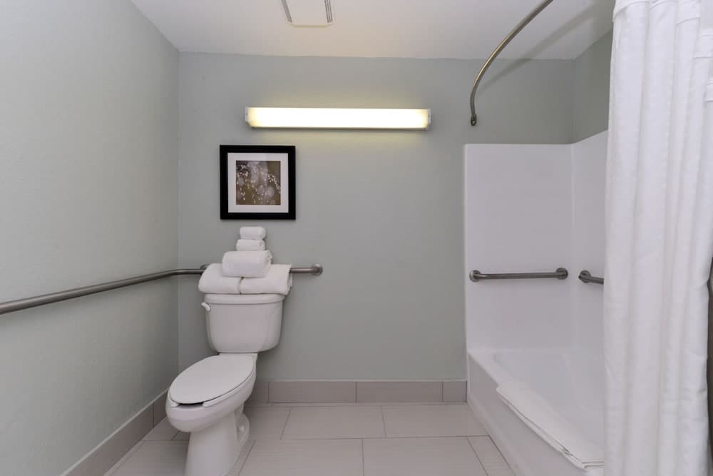 Holiday Inn Express & Suites Naples North - Bonita Springs by IHG interior in Bonita Springs, FL — gallery photo 2