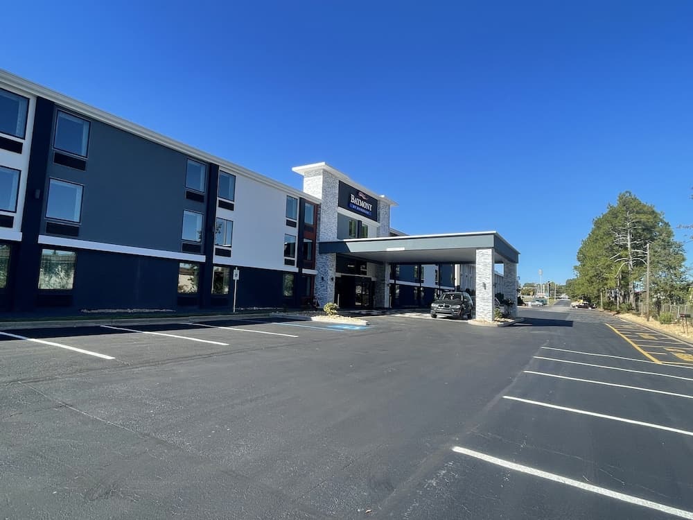 Baymont by Wyndham Chattanooga/Eastridge featured exterior or lobby in Chattanooga, TN — similar hotel