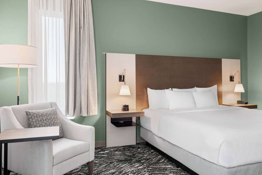 La Quinta Inn And Suites By Wyndham Lincoln gallery photo in Lincoln, CA — image 4