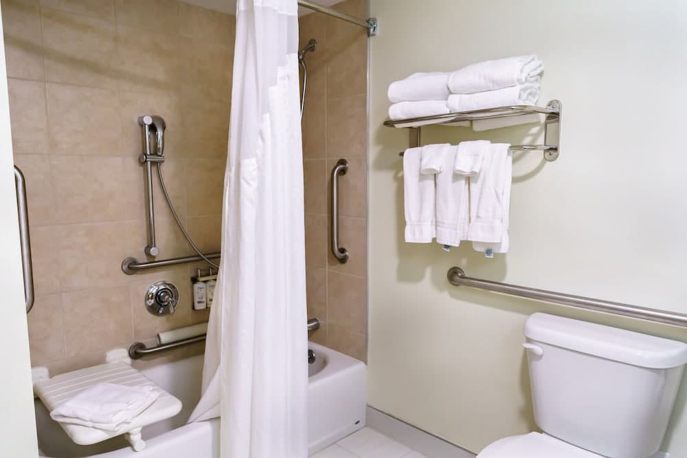 Iris Hotel Cape Cod gallery photo in Falmouth, MA — image 22
