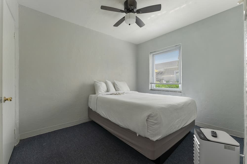 Oceanic Hotel property views in Wildwood, NJ — gallery photo 3