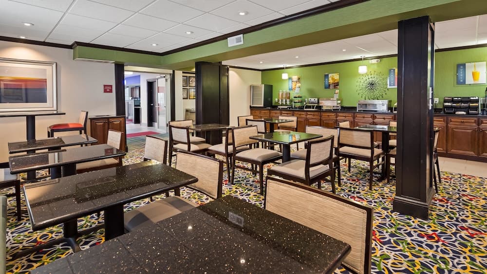 Best Western Inn gallery photo in Elyria, OH — image 31