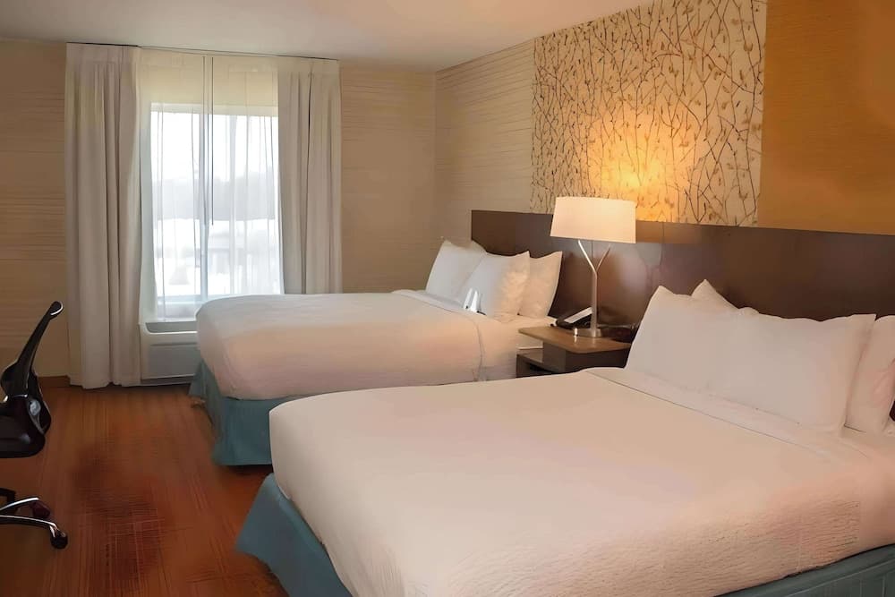 Comfort Inn & Suites interior in Watervliet, MI — gallery photo 2