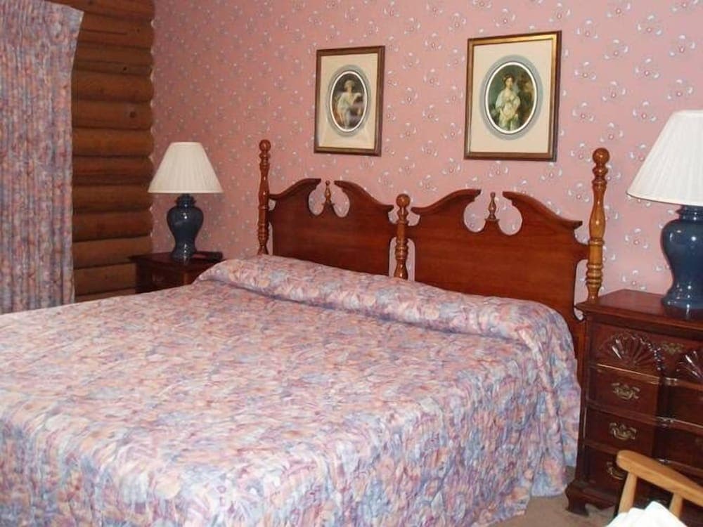 Point Condominiums property views in Pequot Lakes, MN — gallery photo 3