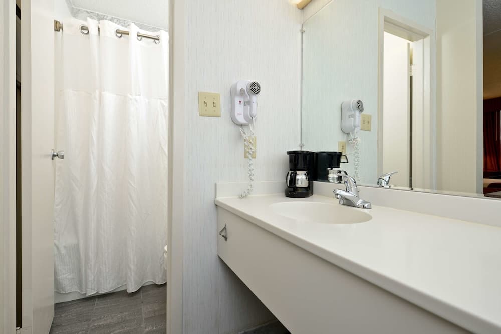 Best Western Inn gallery photo in Goshen, IN — image 43