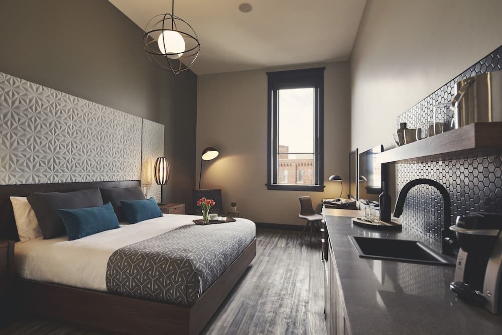 Hotel Vandivort gallery photo in Springfield, MO — image 12