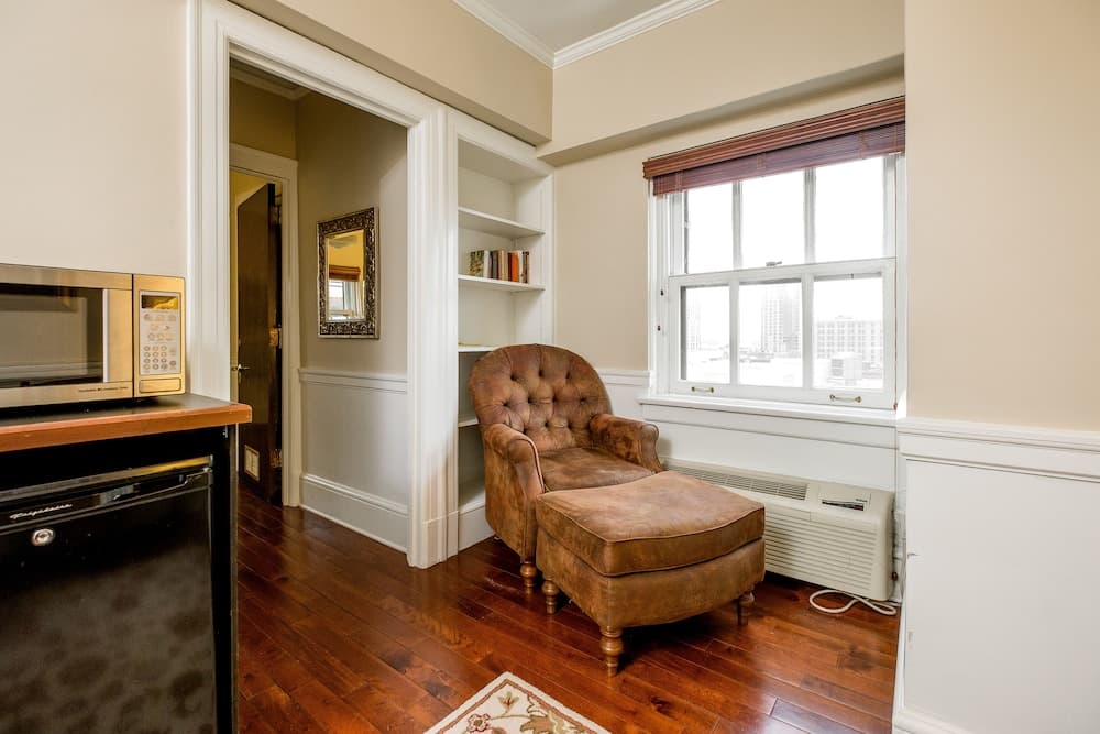 Hotel 340 gallery photo in St. Paul, MN — image 63