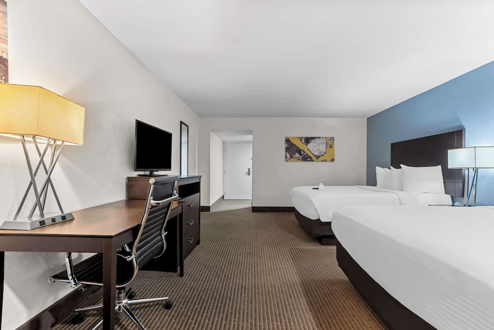 Best Western Downtown Casper Hotel interior in Casper, WY — gallery photo 2