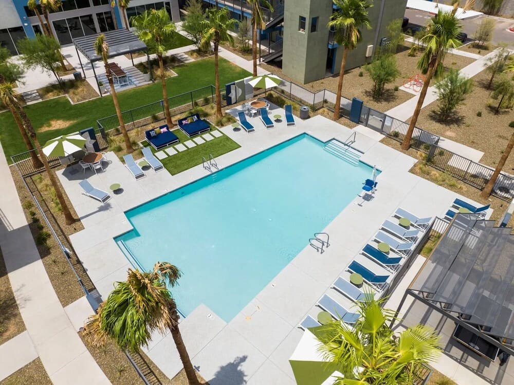 Landing Apartments Glendale gallery photo in Glendale, AZ — image 10