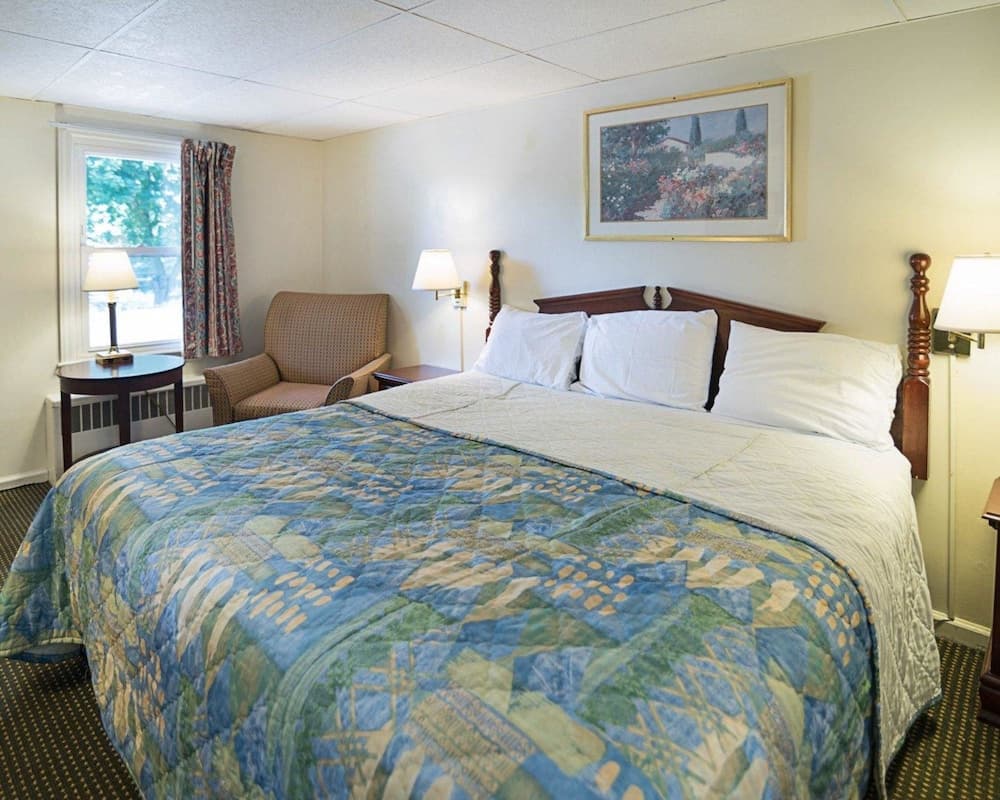Econo Lodge gallery photo in Westminster — image 5