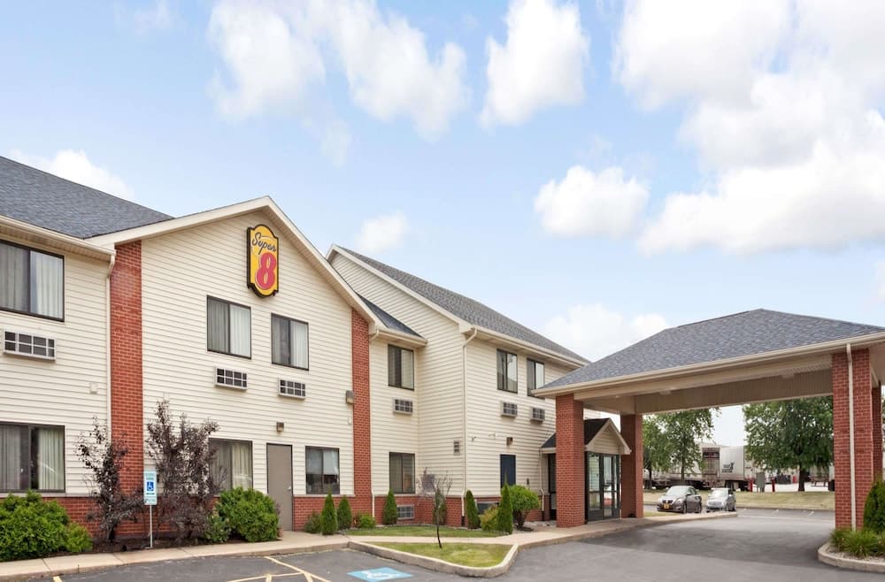 Super 8 by Wyndham Monee featured exterior or lobby in Monee, IL — similar hotel