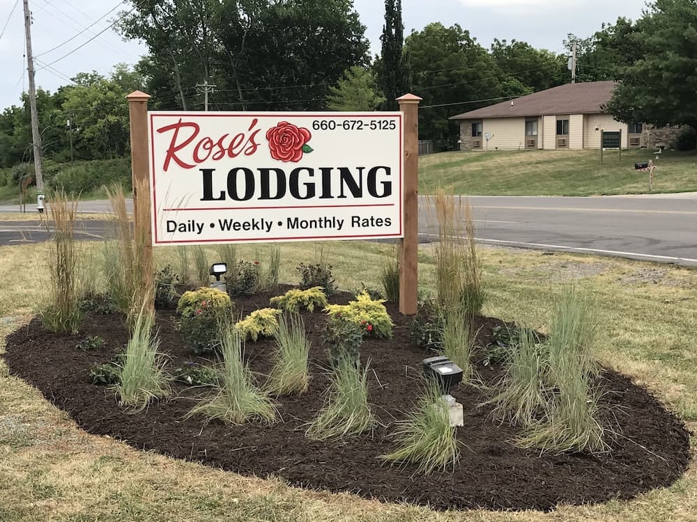 Rose's Lodging interior in Boonville, MO — gallery photo 2