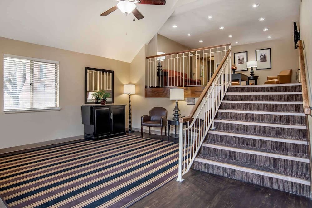 Suburban Studios Montgomery East I-85 property views in Montgomery, AL — gallery photo 3