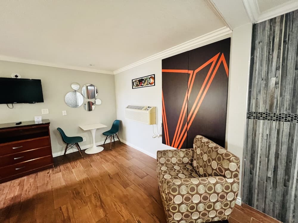 Casa Blanca Hotel - Orange gallery photo in Orange, CA — image 26