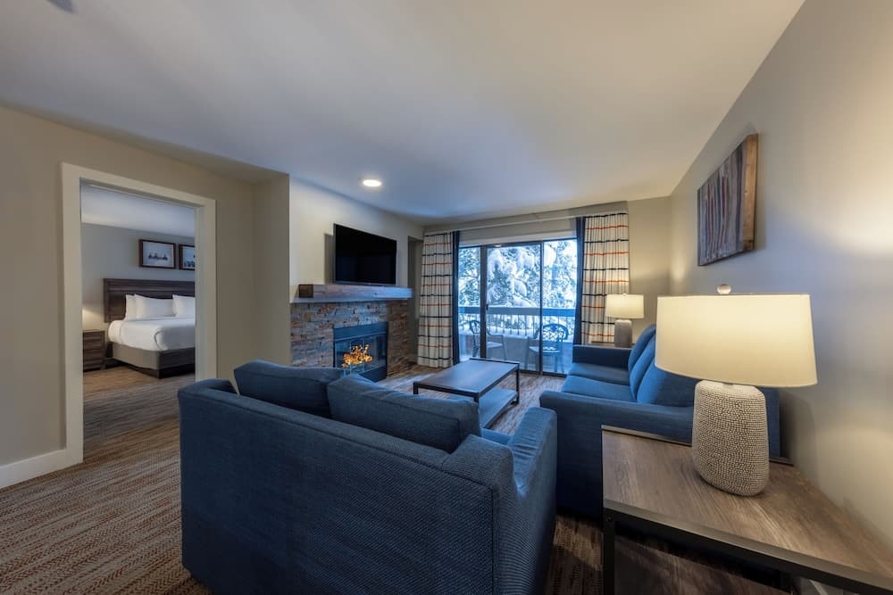Park Plaza Resort - Park City, Ascend Collection Hotel interior in Park City, UT — gallery photo 2