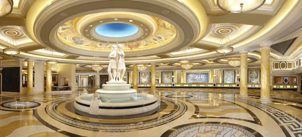 Caesars Palace interior in Las Vegas, NV — gallery photo 2