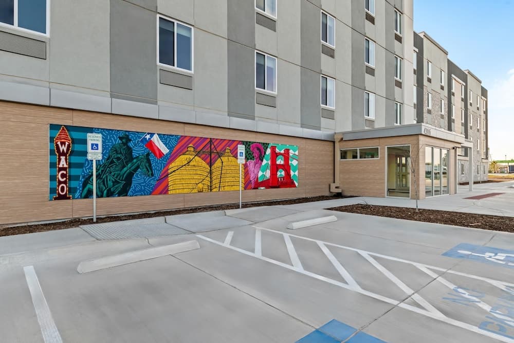 Everhome Suites Waco property views in Waco, TX — gallery photo 3